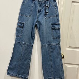 Angel kiss women cargo jeans size 26/26. E-22